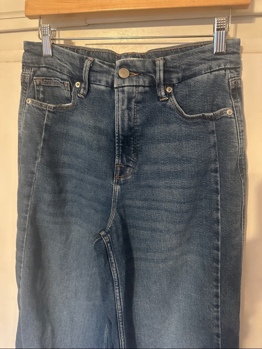 GOOD AMERICAN Good Skate Cropped Wide Jeans - Picture 8 of 15
